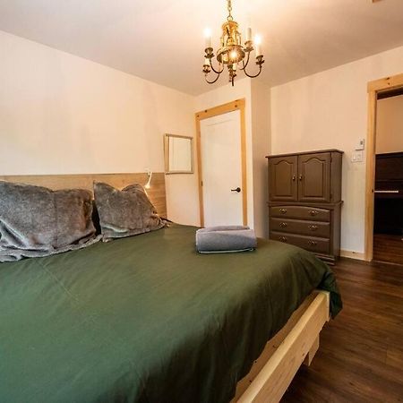 Chalet Deschamps- Spa- Chien Accepte- Nature- Estrie Mansonville Екстер'єр фото