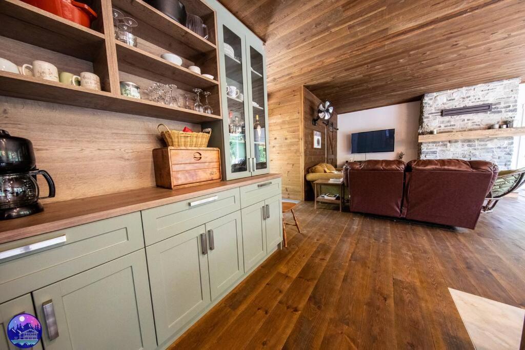 Chalet Deschamps- Spa- Chien Accepte- Nature- Estrie Mansonville Екстер'єр фото