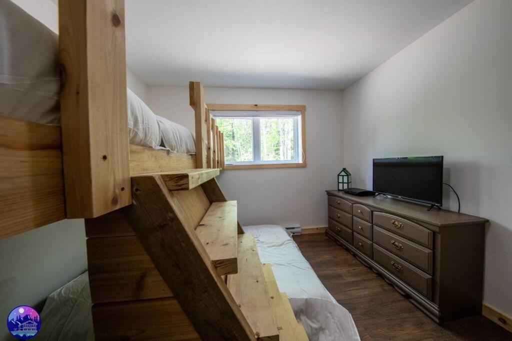 Chalet Deschamps- Spa- Chien Accepte- Nature- Estrie Mansonville Екстер'єр фото